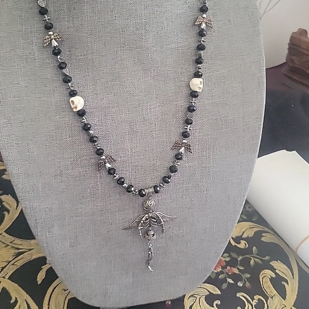 Hand made Necklace - Picture 3 of 5